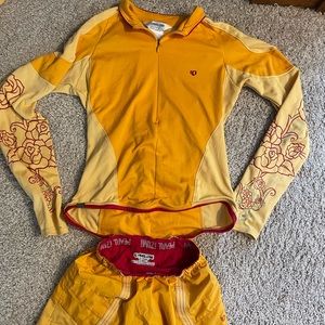 Pearl Izumi shorts, long sleeve bike jersey, and windbreaker